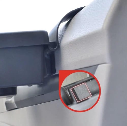 رف لباب السيارة