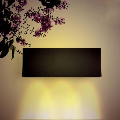 أبليك اسود اضاءة صفراء سور قوسي الشكل بثلاث عدسات...