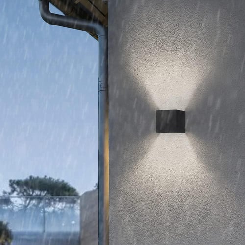 ابليك جداري المنيوم مكعب اضاءة صفراء 6w مقاس 10cm...