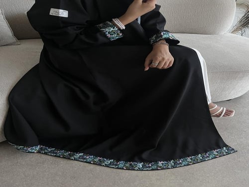 عبايه بكلفه