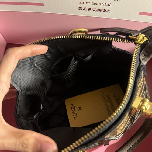 فندي كلاسيك ميني بني