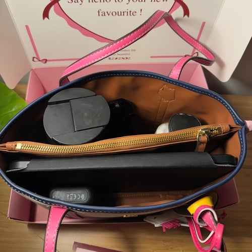 شنطه توري بورش مع ميداليه الحصان