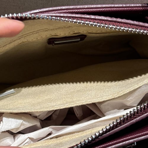 جس عنابي guess