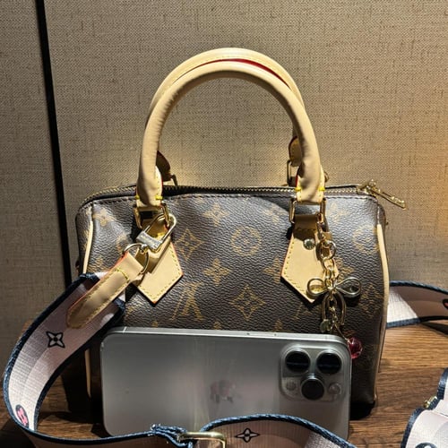 لويس فينون سبيدي 20 ستراب ملون