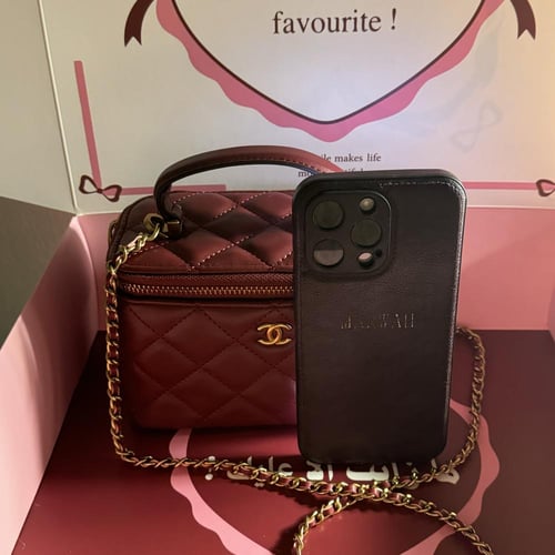 شانيل ميكب باق عنابي