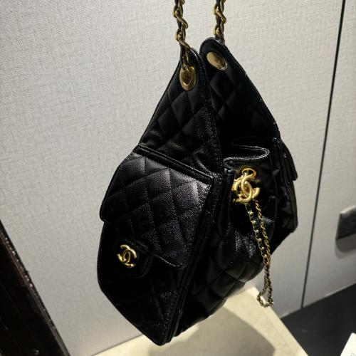 توت باق شانيل اسود مطفي