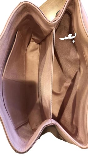 تنظيف البطانة الداخلية للحقائب بأمان