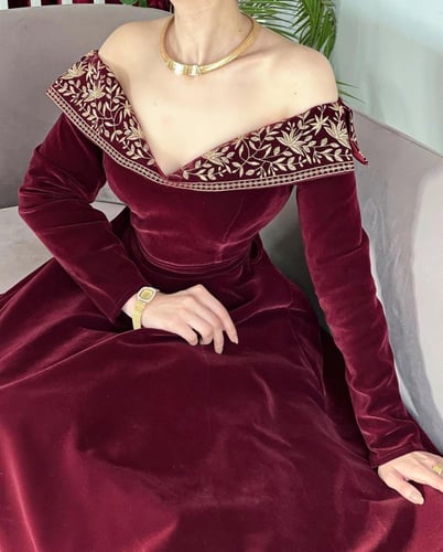 فستان سهرة كلوش