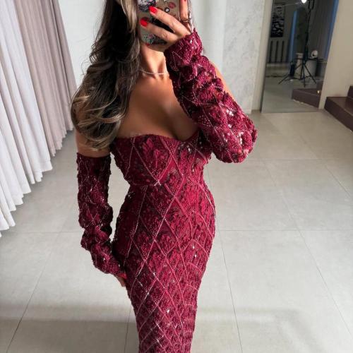 فستان عنابي فخم