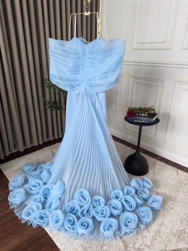 فستان سهرة فخم