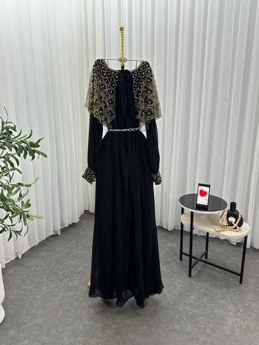 فستان سهره فخم تطريز يدوي أصلي