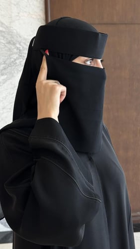 عرض " 3 " نقابات نقاب وسط بمطاط مائل