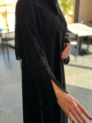 عبايه ميساء