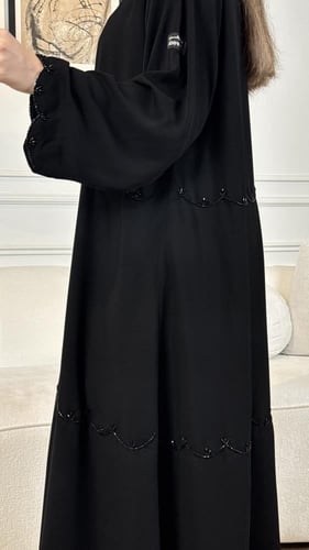 عباية حسناء