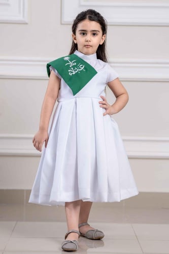 فستان اليوم الوطني