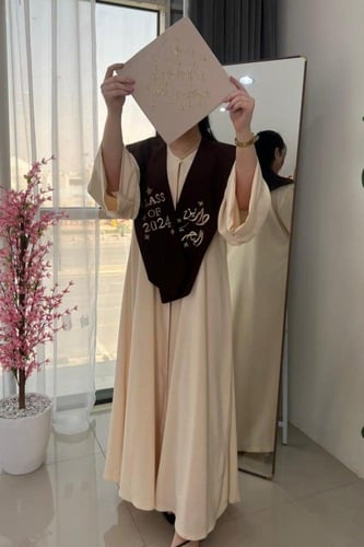 عبايات تخرج