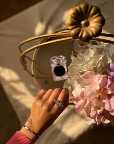 خاتم الاسم من الصدف