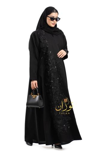 عباية وهاجة بتطريز ورد مع شك خرز