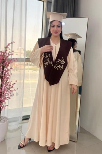 عبايات تخرج