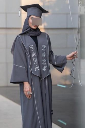 عبايات تخرج