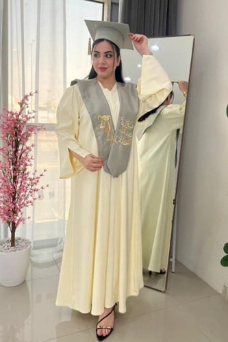 عبايات تخرج