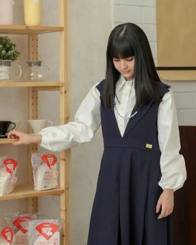 مريول مدرسي ثانوي