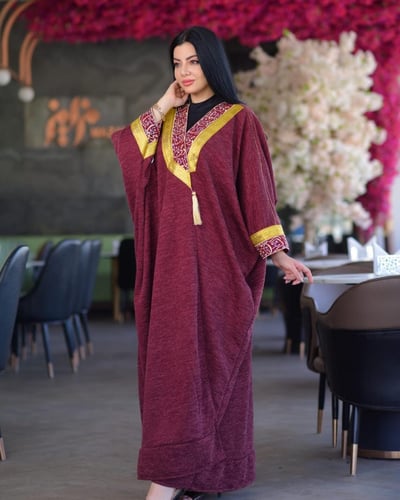 بشت الأناقة الشتوي عنابي