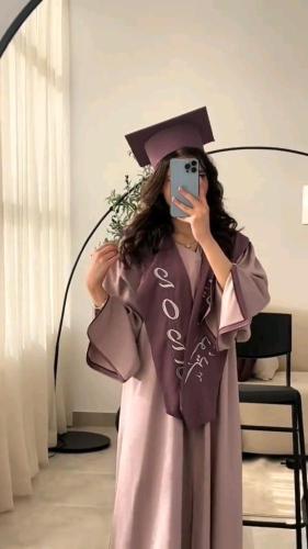 عبايات تخرج 2025 لاجمل خريجات