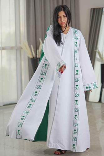 عباءة كلاسيكية كلوش لليوم الوطني بتطريز