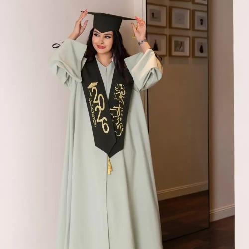 عبايات تخرج 2026