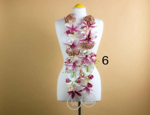 عقد زهرة تخرج بالاسم