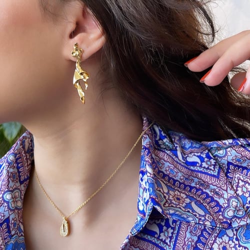 عقد الحروف العربية