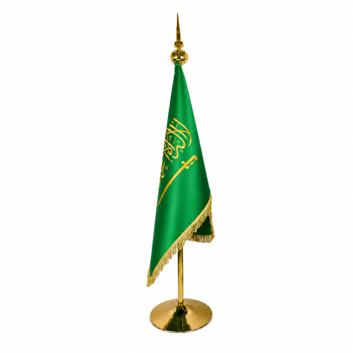 علم مقوى مبطن تطريز 150*100 سم مع السارية الملكية