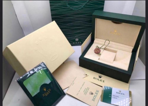 ساعة رولكس بطارية