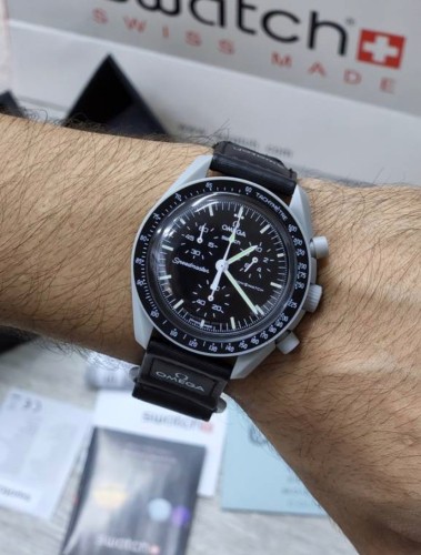 ساعة اوميغا سواتش