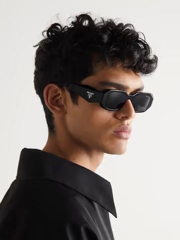 نظارة برادا الاكثر طلباً