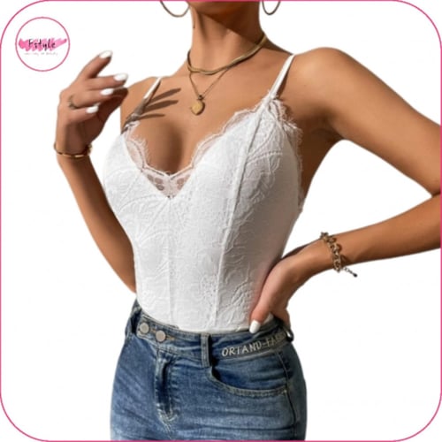 بودي سوت كامي مع الدانتيل