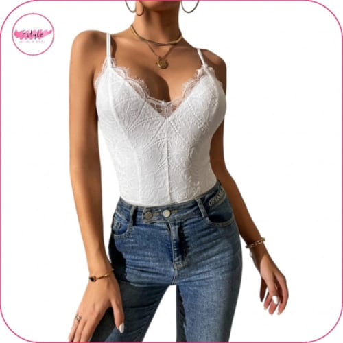 بودي سوت كامي مع الدانتيل