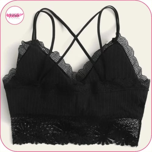 صدرية بتصميم دانتيل مزهر بشكل متقاطع