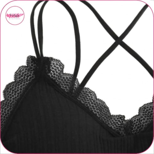 صدرية بتصميم دانتيل مزهر بشكل متقاطع