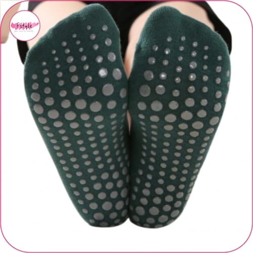 جوارب رياضية بحبيبات سيليكون