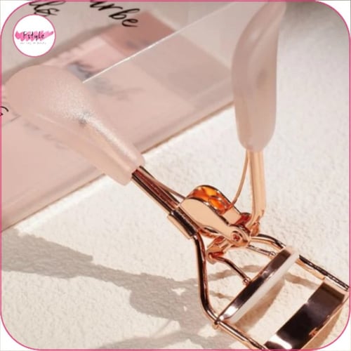 أداة رفع وتقويس الرموش