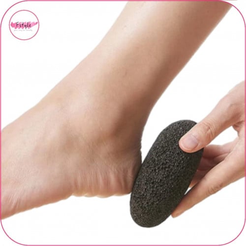 الحجر الاسود لإزالة الجلد الميت