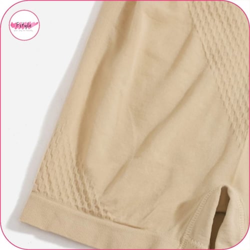 شورت رياضي ملمس ناعم وخفيف