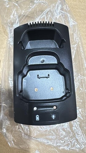 شاحن سيبورا تترا Sepura TETRA سيبورا Sepura لـ STP...