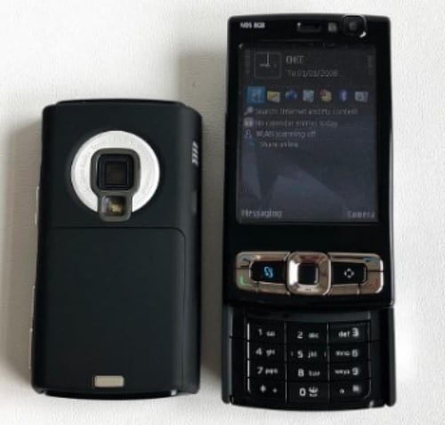 جوال نوكيا N95 فنلندي 8GB اصلي مجدد بالكرتون بكامل...