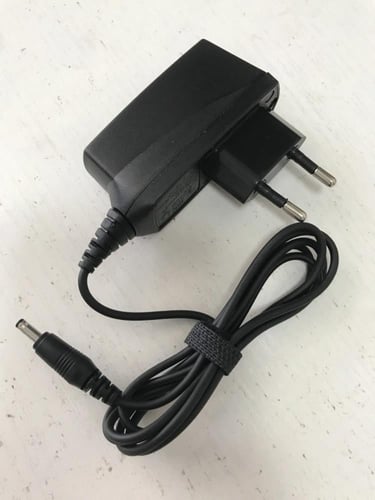 شاحن نوكيا مسمار كبير الاصلي 100% جوال الرهيب العج...