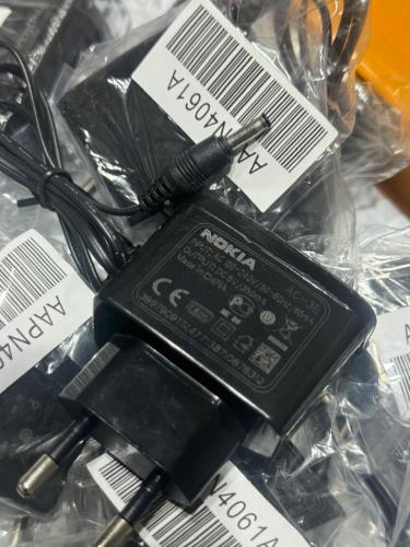شاحن نوكيا مسمار كبير الاصلي ثنائي الشاحن القديم