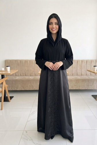 عباية لانا