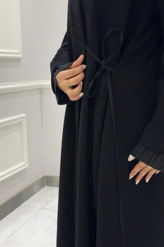 عباية العصر الفكتوري أسود